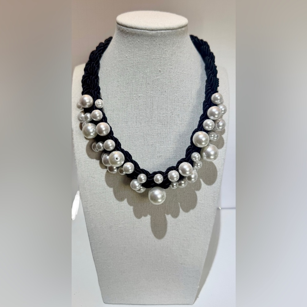 🖤 Pearl and Black Collar Necklace 🤍